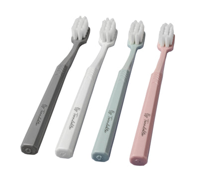 Manuell tannbørste - ultrasoft (4 stk)